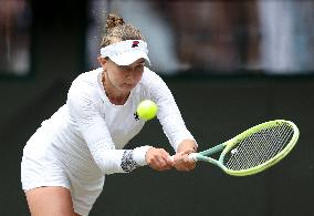 Wimbledon - Krejcikova v Ostapenko Quarter FInal