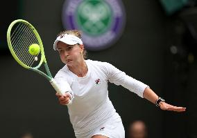 Wimbledon - Krejcikova v Ostapenko Quarter FInal