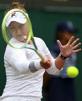 Wimbledon - Krejcikova v Ostapenko Quarter FInal