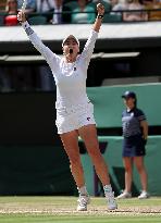 Wimbledon - Krejcikova v Ostapenko Quarter FInal