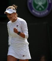 Wimbledon - Krejcikova v Ostapenko Quarter FInal