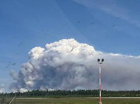 Wildfire Rages Fueled By Heat Wave - Alberta