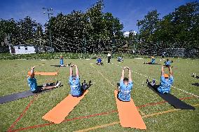 Running masterclass for war amputees in Lviv