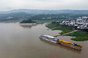 FlyOverChina | A glimpse of Shibaozhai on Yangtze River