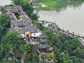 FlyOverChina | A glimpse of Shibaozhai on Yangtze River