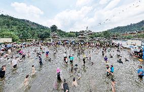 Fish Festiva in Liuzhou