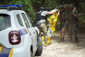 Joint drill of Ukraines National Guard and EUROGENDFOR in Kyiv region