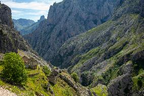 Cares Trail In Spain