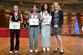 Concours general des lycees et des metiers awards in Paris FA