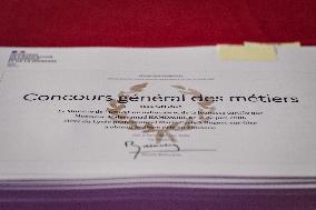 Concours general des lycees et des metiers awards in Paris FA