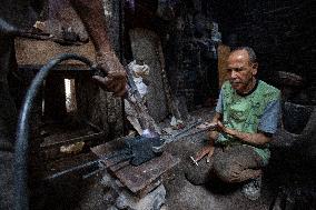 Metal Foundries In Alexandria Resist Extinction