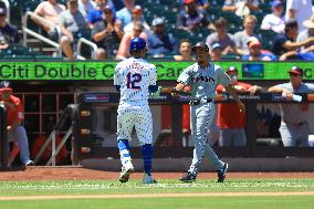 MLB Washington Nationals v New York Mets