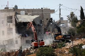 Israeli Forces Demolish A Palestinian House - Hebron