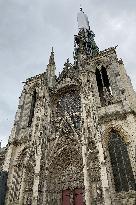 Rachida Dati Visits Rouen Cathedral Following Its Spire Fire