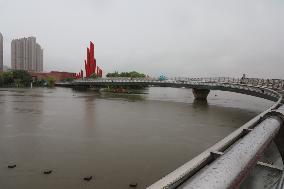 Flood Waters in Nanjing Section of Yangtze River Exceed Warning Level