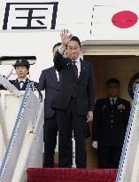 Japan PM Kishida leaves U.S. for Germany