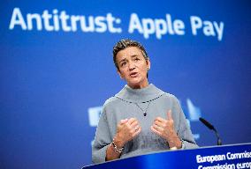 EU Commission And Apple Call A Truce - Brussels