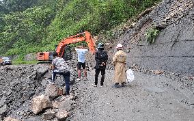 India Weather Hill Road Landslide