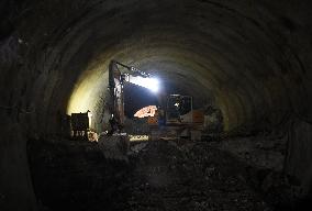 Nanchang-Jiujiang High-speed Railway Tunnel Open