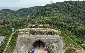 Nanchang-Jiujiang High-speed Railway Tunnel Open