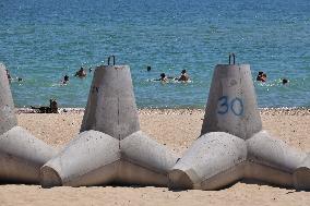 Tetrapods on Chonomorsk beaches