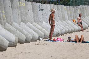 Tetrapods on Chonomorsk beaches