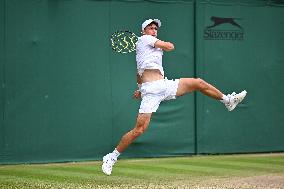 Wimbledon - Theo Papamalis Juniors Quarter-Final