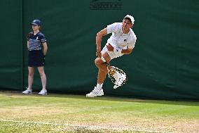Wimbledon - Theo Papamalis Juniors Quarter-Final