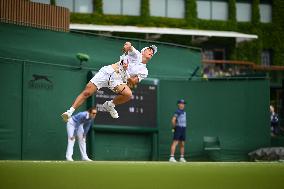 Wimbledon - Theo Papamalis Juniors Quarter-Final