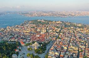 T?RKIYE-ISTANBUL-HISTORICAL PENINSULA-SCENERY