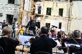 "Requiem For The Dead" At The Ruins Of Okhmatdyt Children's Hospital That Was Recently Hit By Russian Missile In Kyiv