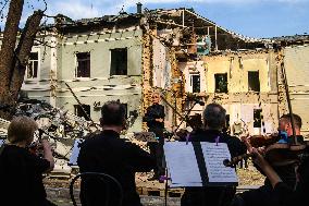 "Requiem For The Dead" At The Ruins Of Okhmatdyt Children's Hospital That Was Recently Hit By Russian Missile In Kyiv