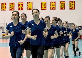 (SP)CHINA-ZHANGZHOU-VOLLEYBALL-WOMEN-CHINESE NATIONAL TEAM-TRAINING (CN)