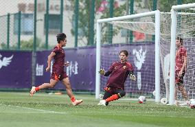 (SP)CHINA-DALIAN-FOOTBALL-WOMEN-CHINESE NATIONAL TEAM-TRAINING (CN)