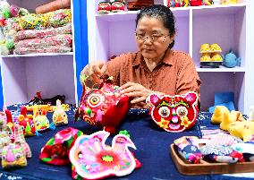 A Fabric Workshop in Liaocheng