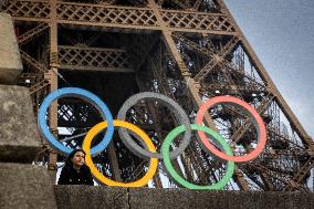 Eiffel Tower decorated with Olympic Rings - Paris