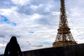 Eiffel Tower decorated with Olympic Rings - Paris