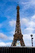 Eiffel Tower decorated with Olympic Rings - Paris