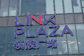 LInk Plaza In Qibao