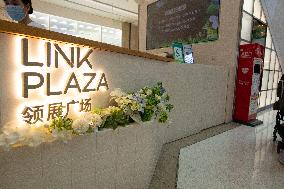 LInk Plaza In Qibao