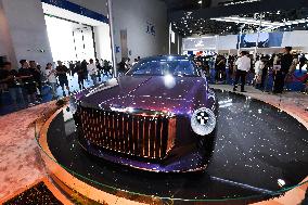 Hongqi Car Displayed at 21st Changchun International Automobile Expo