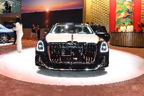 Hongqi Car Displayed at 21st Changchun International Automobile Expo