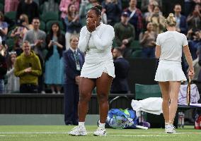 (SP) BRITAIN-LONDON-TENNIS-WIMBLEDON-WOMEN'S DOUBLES-FINAL