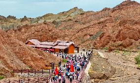 Hiking in Zhangye