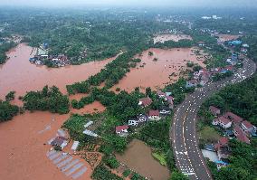 Flood Waters in Neijiang