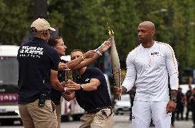 (SP)FRANCE-PARIS-OLYMPIC GAMES-TORCH RELAY
