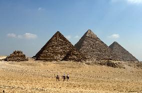 EGYPT-CAIRO-GIZA PYRAMIDS-TOURISM