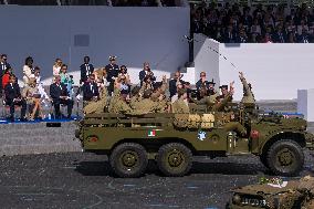 Bastille Day Military Parade : Troops - Paris