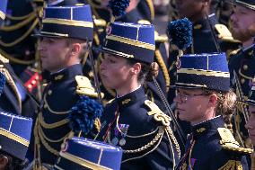 Bastille Day Military Parade : Troops - Paris