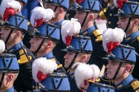 Bastille Day Military Parade : Troops - Paris